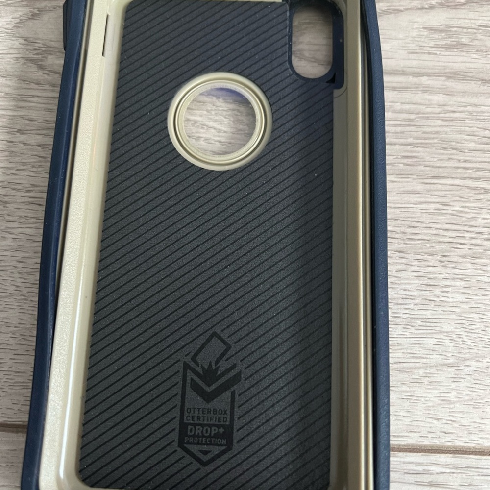 iPhone XS Phone Cover - Picture 2 of 3